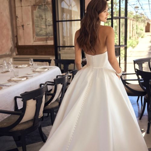 close-up-back-of-wedding-dress-mystique-by-modeca
