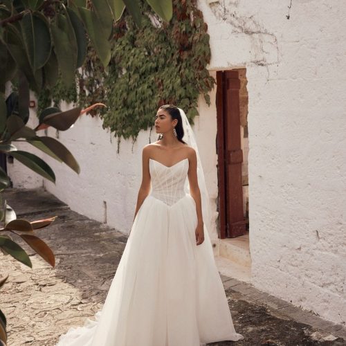 wedding-dress-morgana-by-modeca